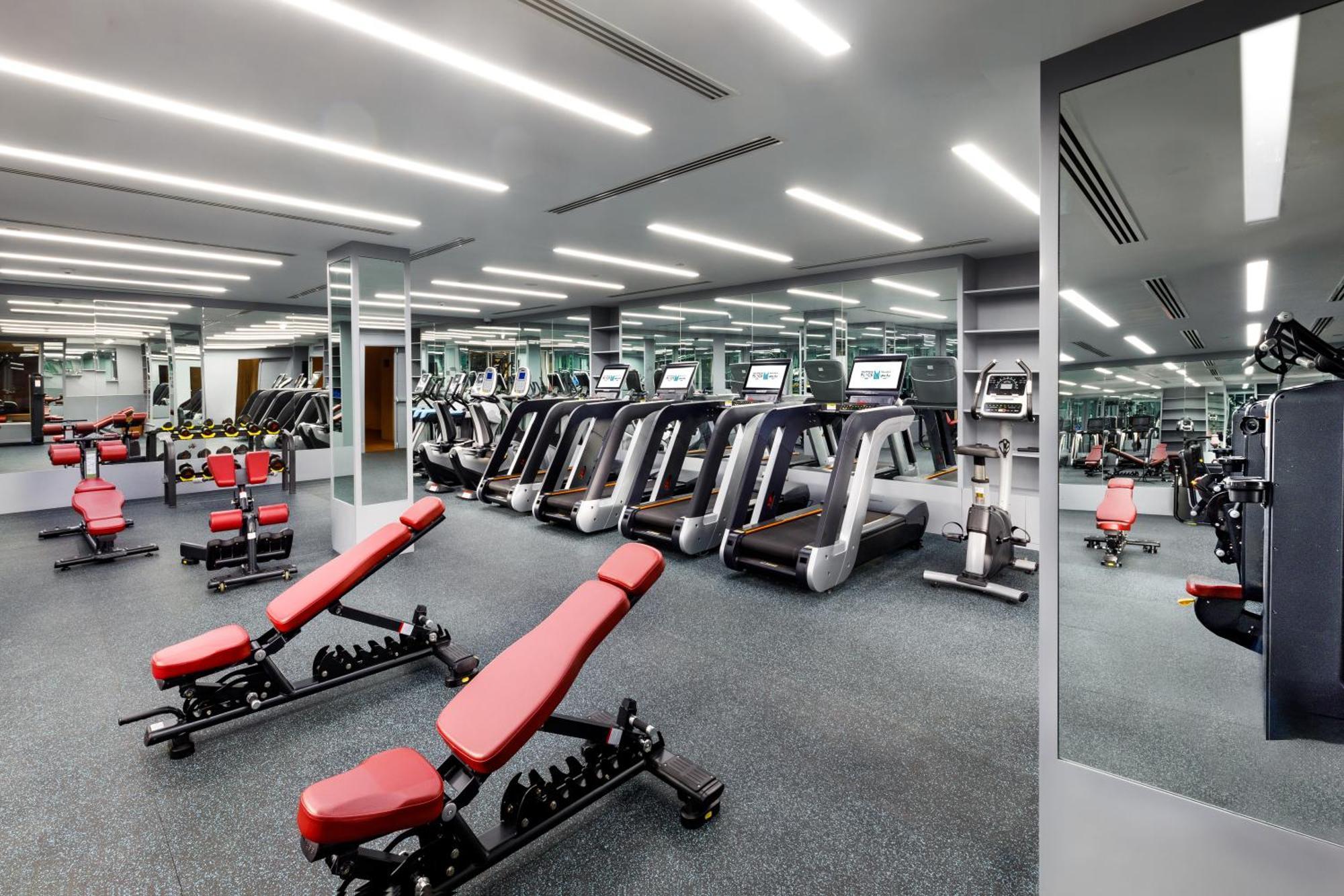 Millennium Place דוחה מראה חיצוני תמונה The gym at The Dorchester