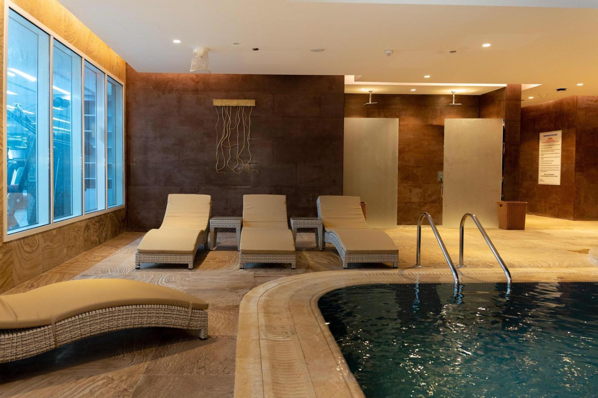 Millennium Place דוחה מראה חיצוני תמונה Spa at the hotel